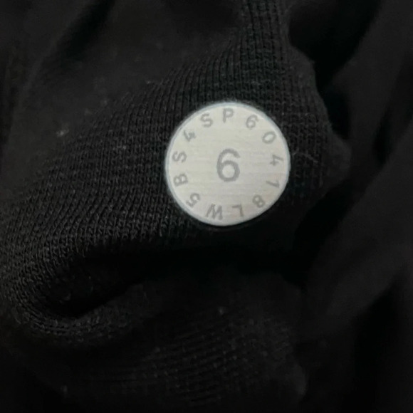 Lululemon Wunder Under High-Rise Tight *Mix & Mesh 28"
Black 21352 - Picture 12 of 14